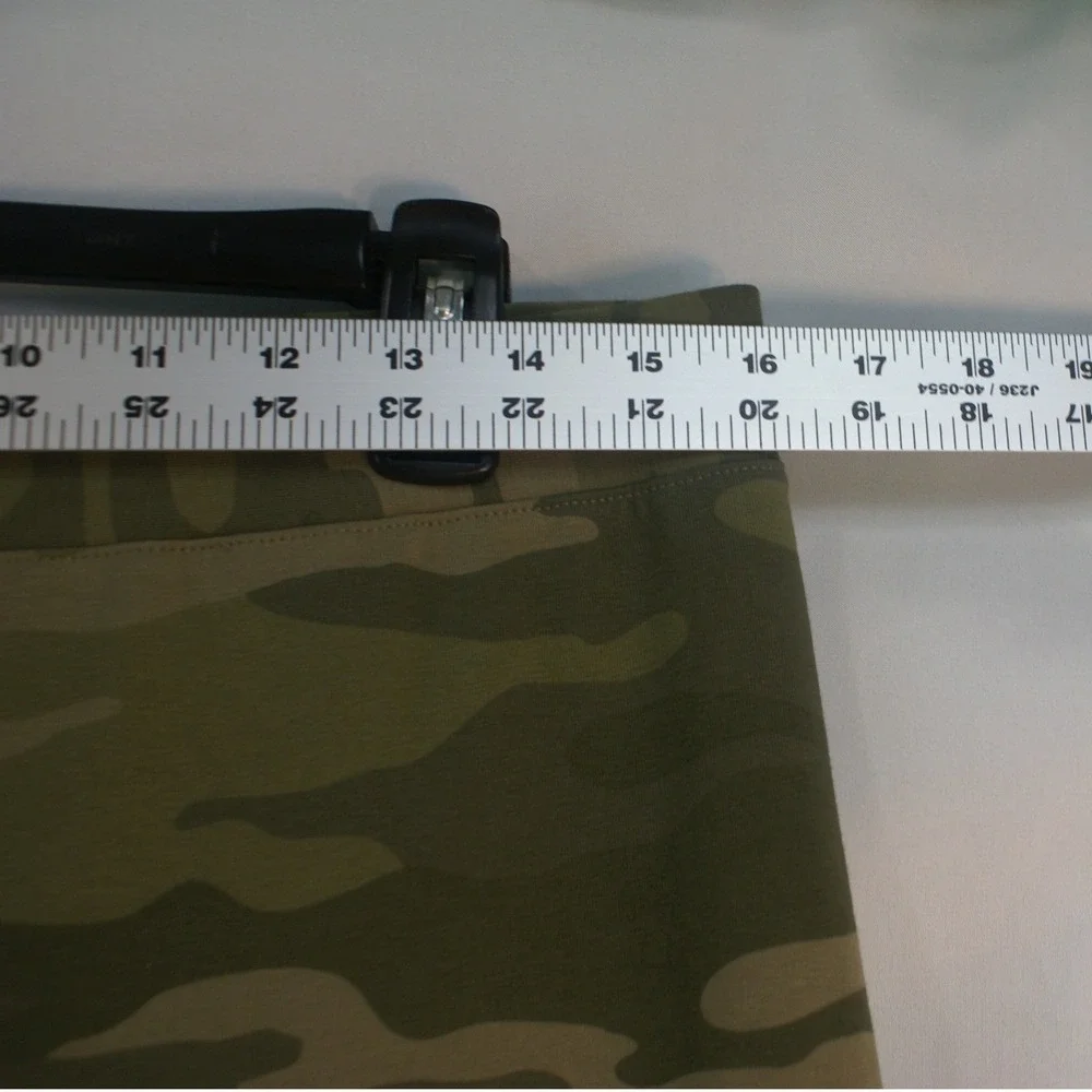 Style & Co Womens Green Camo Capri Leggings Mid Rise Size L 100122133 - Picture 6 of 8